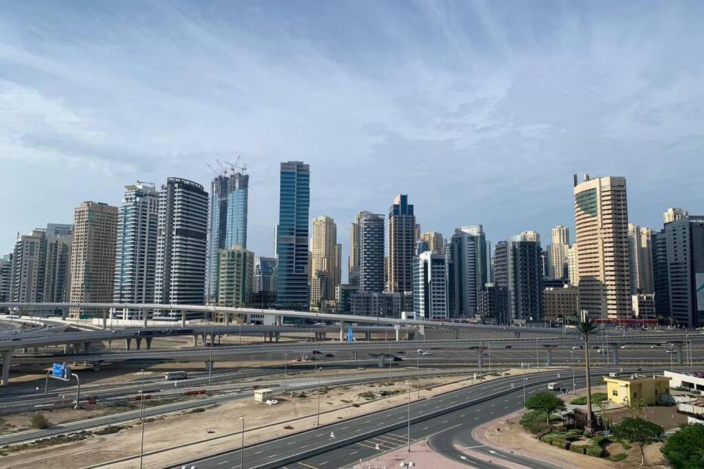Cozy 2Bhk Near To Dmcc Metro Station -505 Apartment Dubai Exterior photo